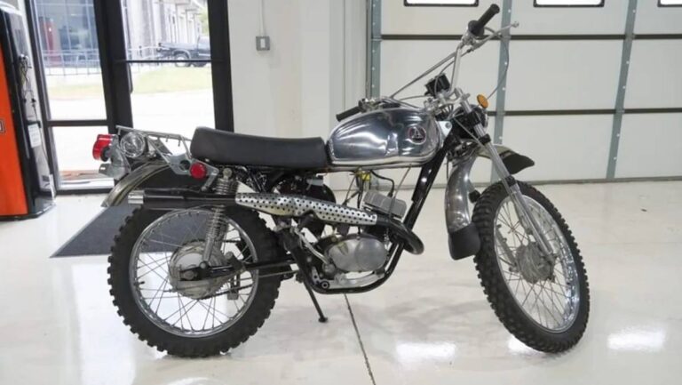 1973 Hodaka Wombat 125 VIN 001976 Picture courtesy of CLASSIC.COM Be sure to visit this super website.